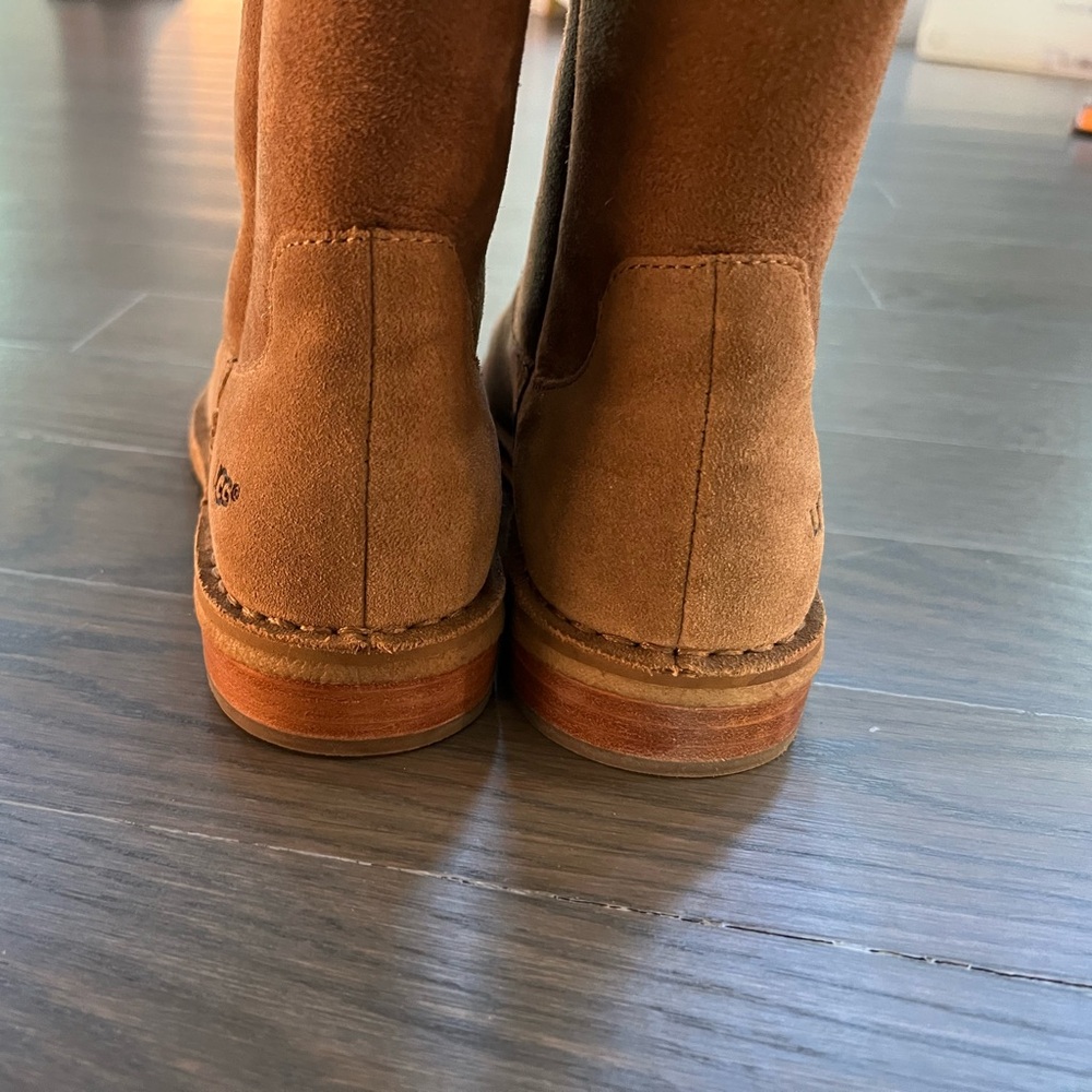 UGGS Tan Suede Knee-High Boots Size 6.5 - Picture 6 of 7